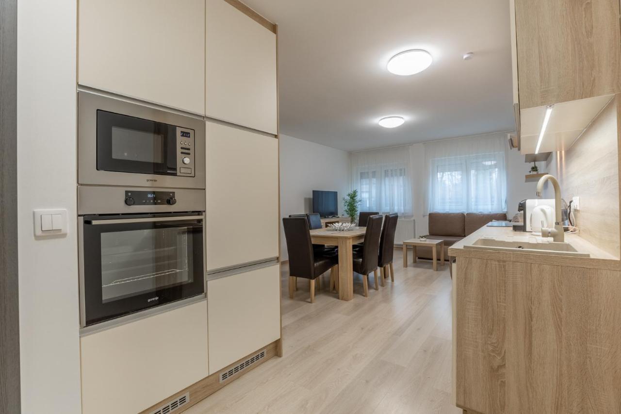 Léda Apartmanok Siófok Extérieur photo
