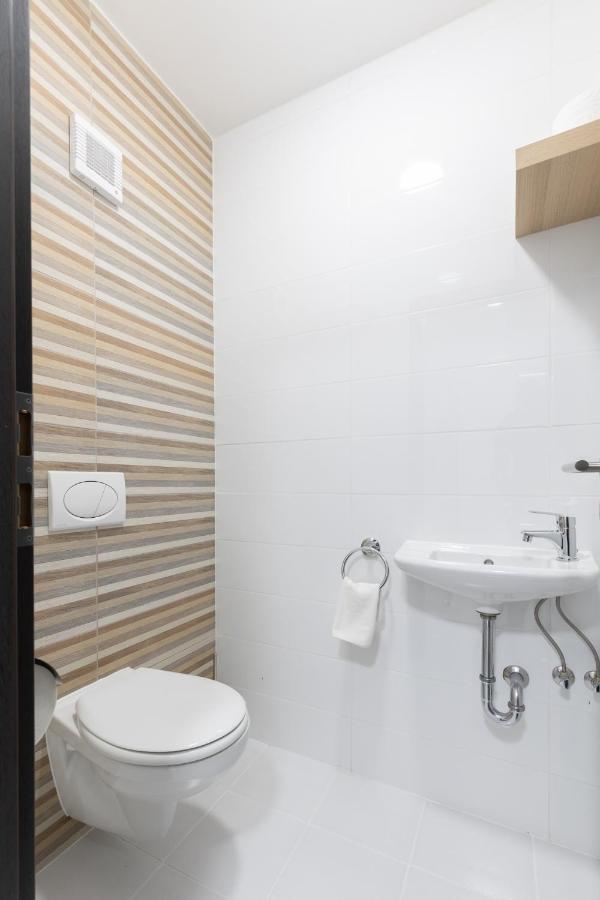 Léda Apartmanok Siófok Extérieur photo