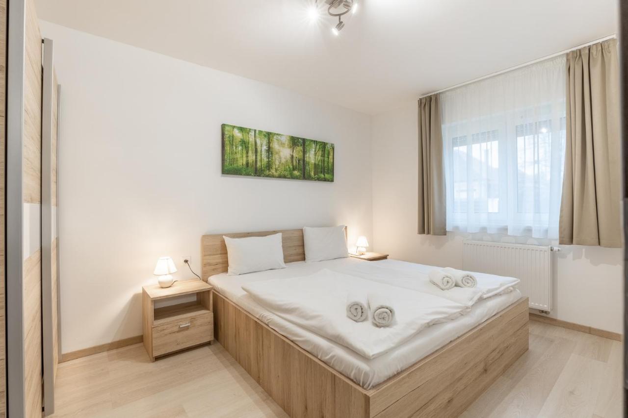 Léda Apartmanok Siófok Extérieur photo