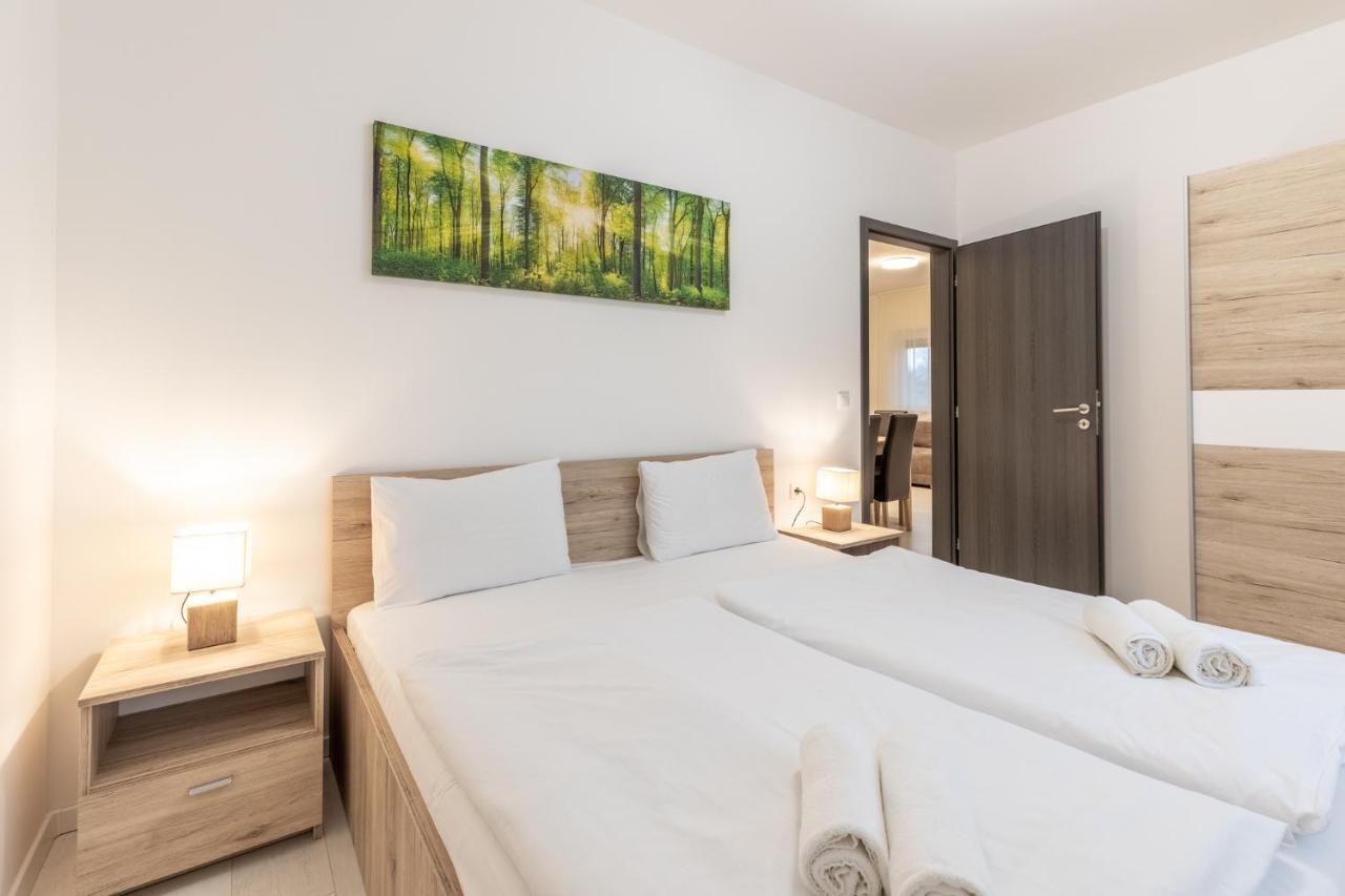 Léda Apartmanok Siófok Extérieur photo