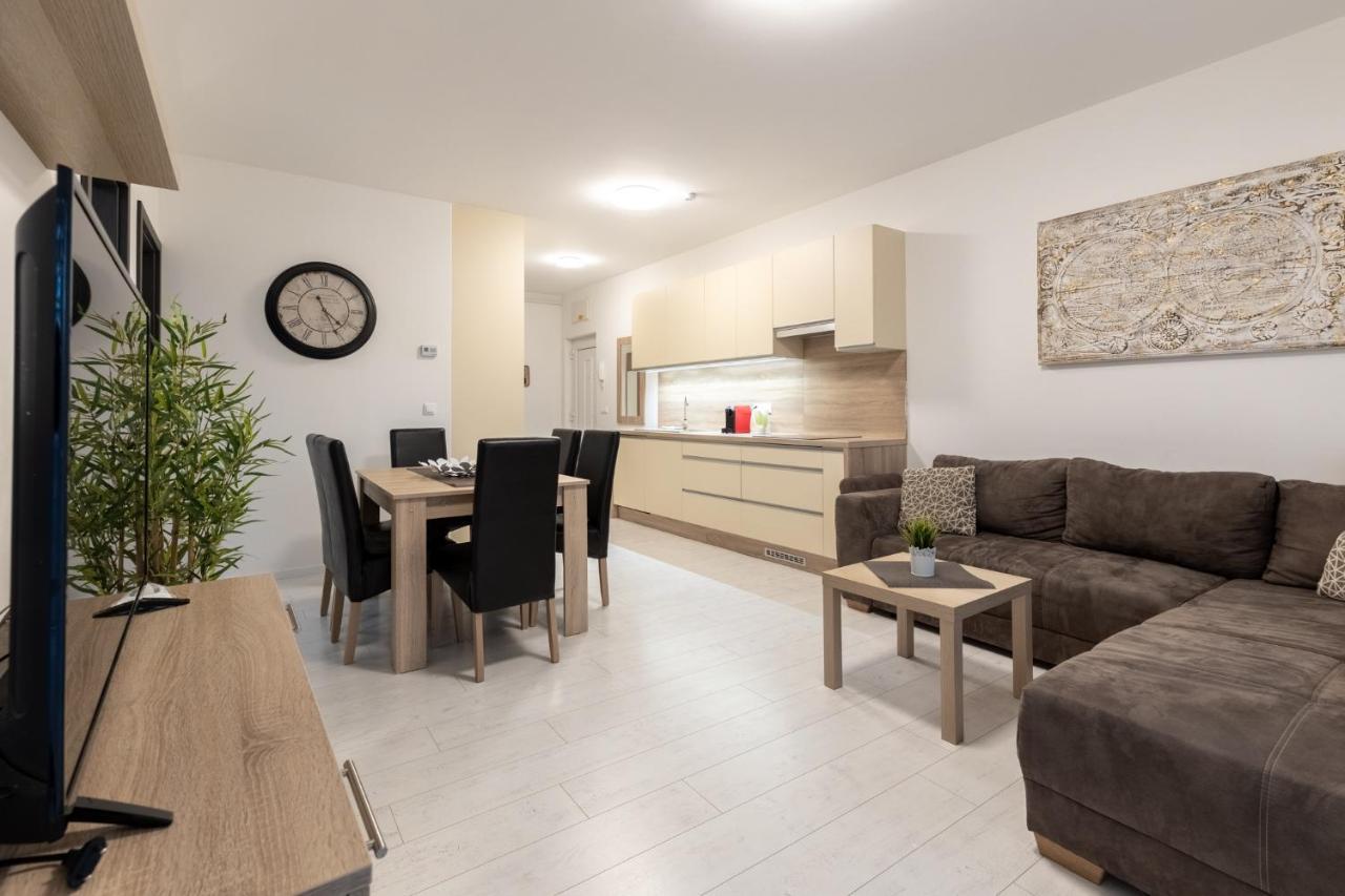 Léda Apartmanok Siófok Extérieur photo